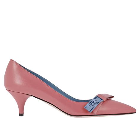 prada women's pumps